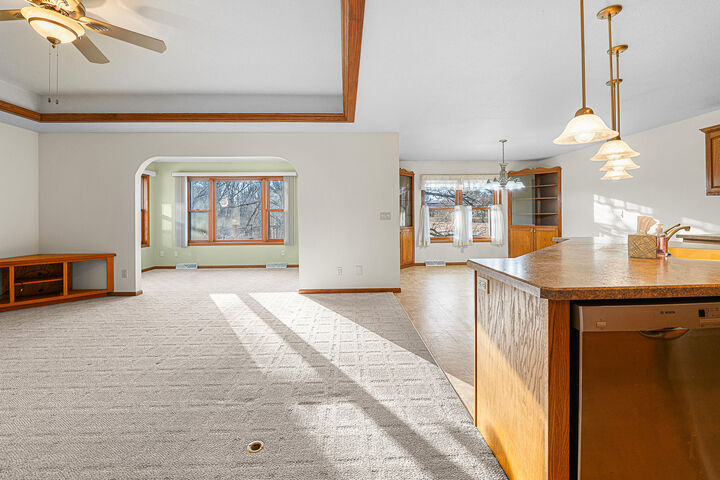 Property Photo:  1016 Pheasant Ln 1018  WI 53032 