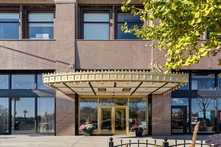 Property Photo:  330 S Michigan Avenue 1807  IL 60604 