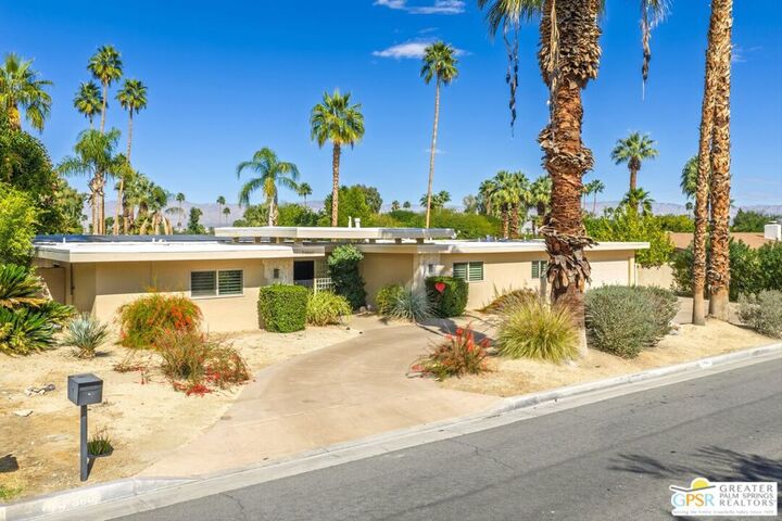 Property Photo:  74860 Fairway Drive  CA 92260 