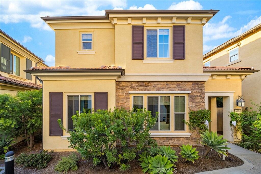 Property Photo:  239 Primrose Dr  CA 92610 