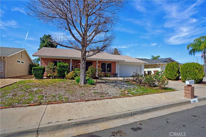 Property Photo:  27049 Monk  CA 92586 