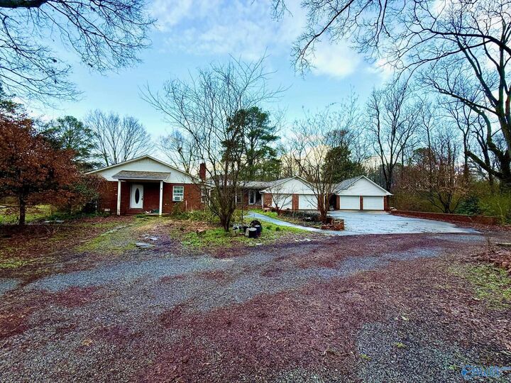 Property Photo:  221 Freeman Drive  AL 35952 