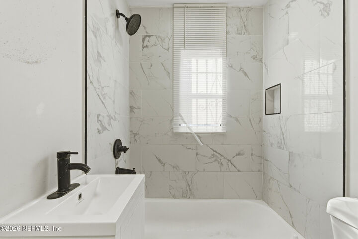 Property Photo: 2873 6th Street FL 32254