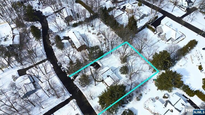 Property Photo:  78 Woodmont Drive  NJ 07677 