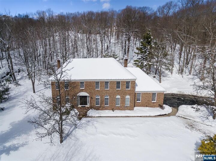 Property Photo:  11 Clearwater Drive  NJ 07405 