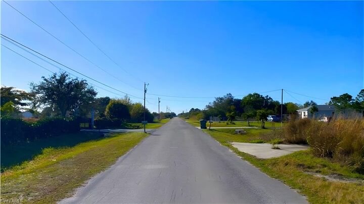 Property Photo:  4267 70th Ave NE  FL 34120 