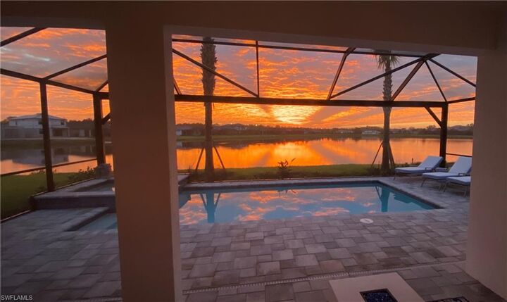 Property Photo:  2073 Yellowfin Cir  FL 34114 