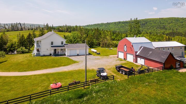 Property Photo: 2569 Highway 2 NS B0M 1B0