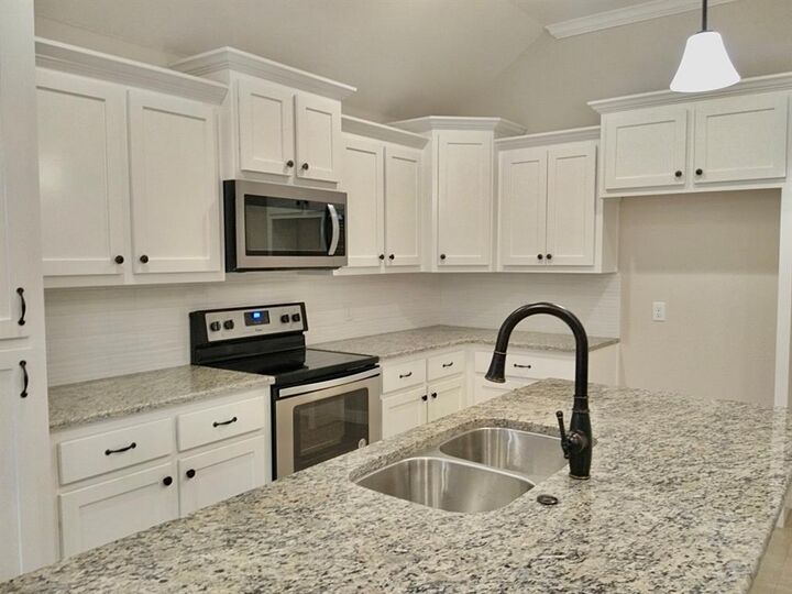 Property Photo: 126 Frank Street TX 75402