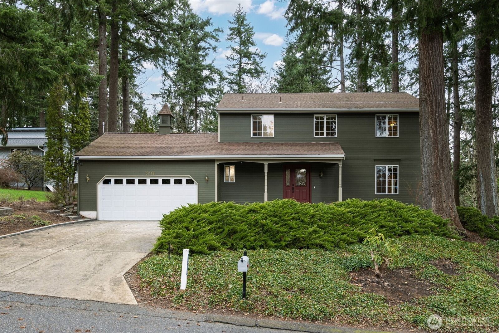 Property Photo:  3718  Greenville Street  WA 98226 