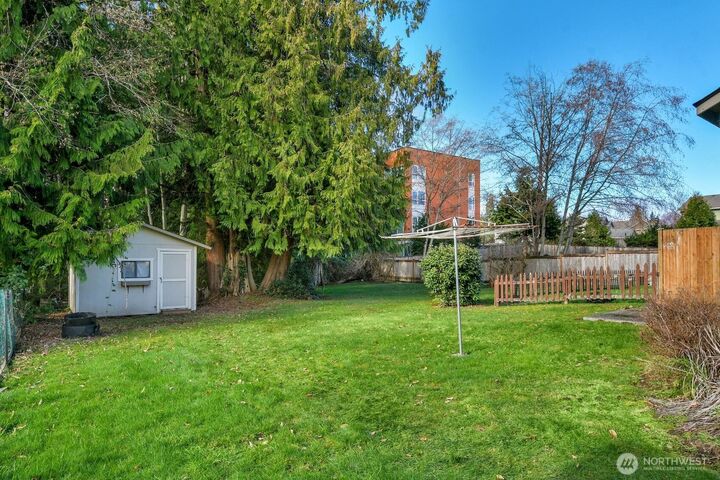 Property Photo:  14916  48th Avenue W  WA 98026 