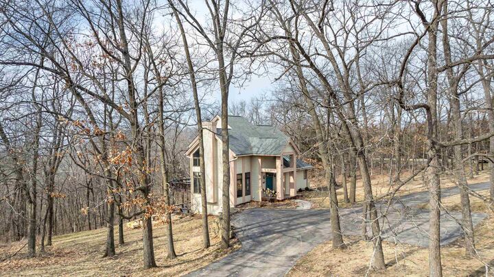 Property Photo: 1 Westview Lane IL 61036