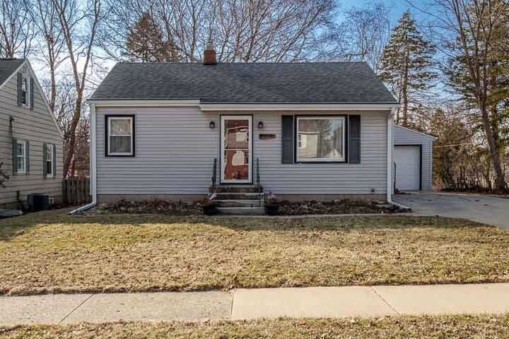 Property Photo:  1519 23rd Street  IL 61108 