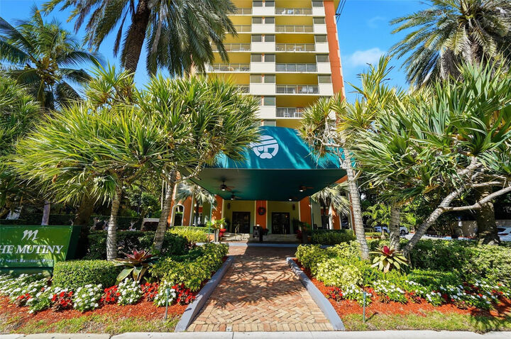 Property Photo:  2951 S Bayshore Drive 315  FL 33133 