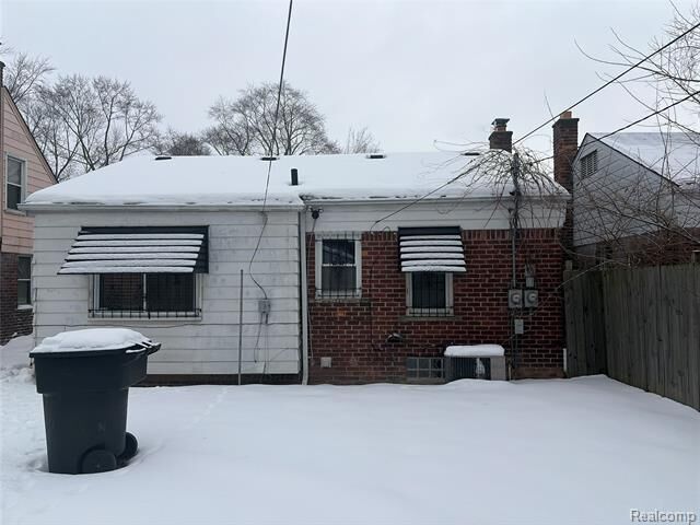 Property Photo:  19711 Greydale Avenue  MI 48219 