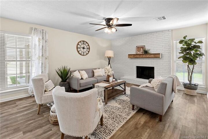 Property Photo: 1728 Myrtle Street LA 70669