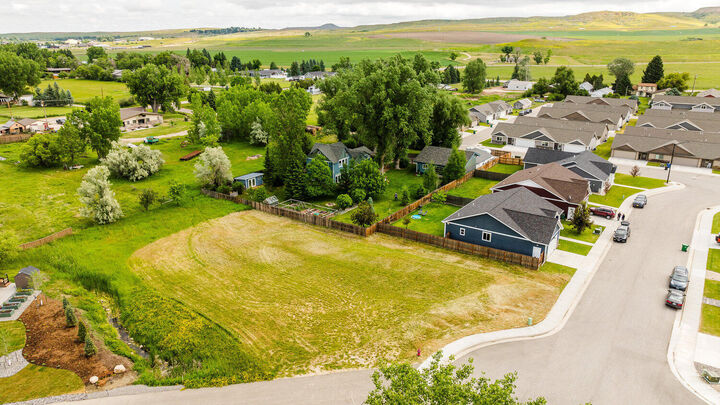 Property Photo:  385 Hammer Creek Drive  WY 82801 