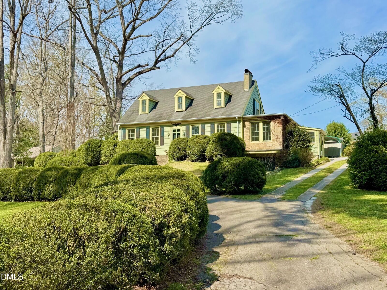 Property Photo:  222 Willowood Drive  NC 27536 