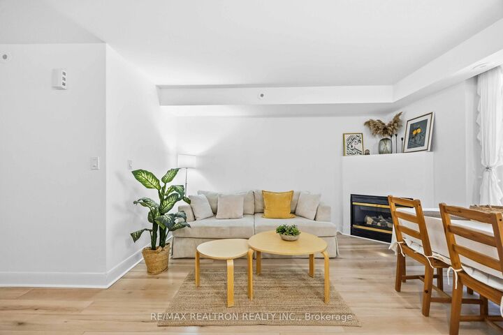 Property Photo: 415 Jarvis Street 121 ON M4Y 3C1