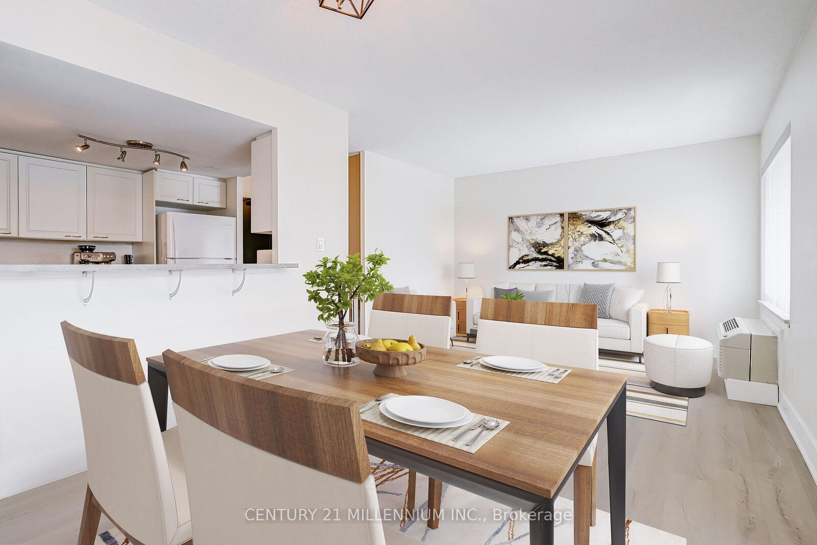 Property Photo: 1000 Cedarglen Gate 617 ON L5C 3Z5