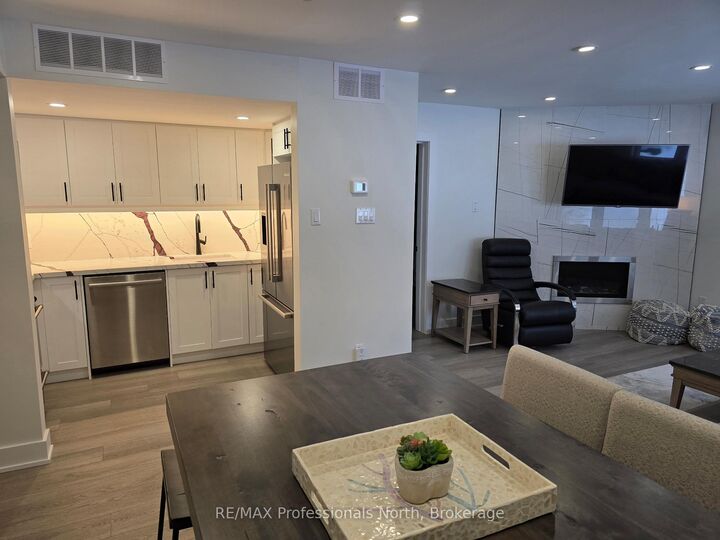 Property Photo: 32 Deerhurst Greens Drive 105 ON P1H 2E8