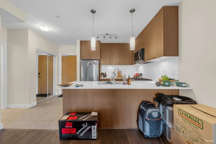Property Photo: 1330 Marine Drive 315 BC V7P 1T4