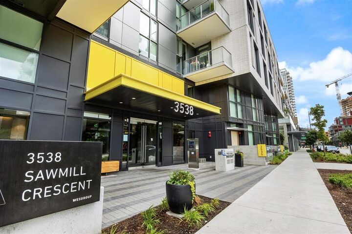 Property Photo: 3538 Sawmill Crescent 1607 BC V5S 0J8