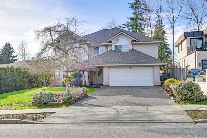 6103 190 Street — photo 1