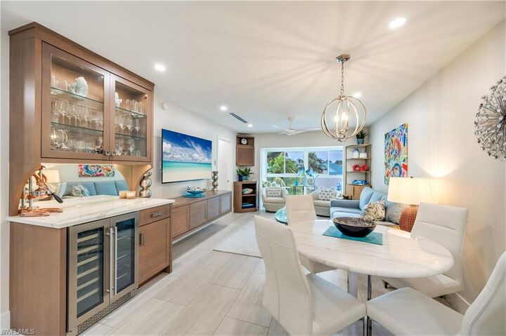 Property Photo:  1021 3rd St S 310  FL 34102 