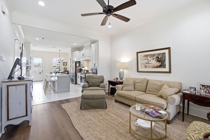 Property Photo:  5716 Goodwood Crossing Ln  LA 70806 