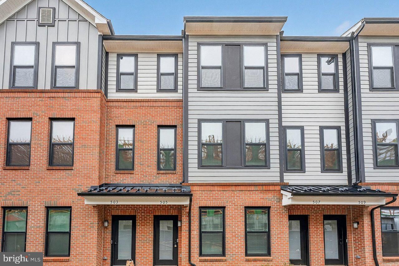 Property Photo:  505 Sadie Circle  NJ 08901 