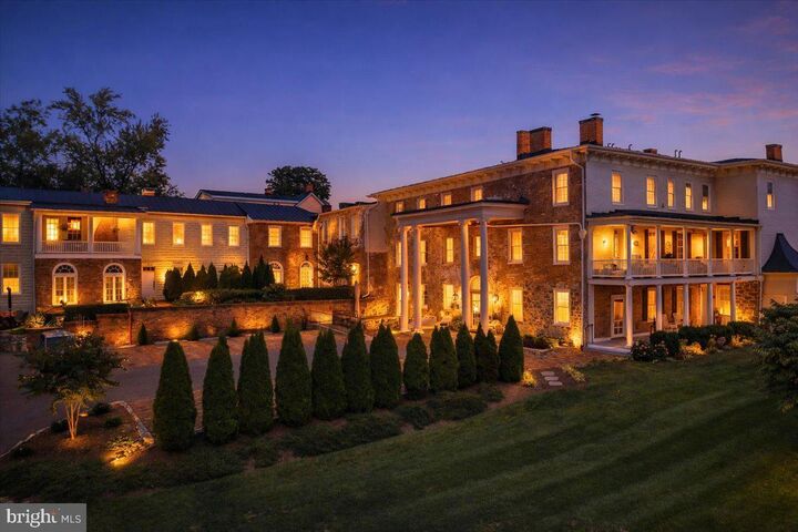 Property Photo:  411 N Loudoun Street 302  VA 22601 