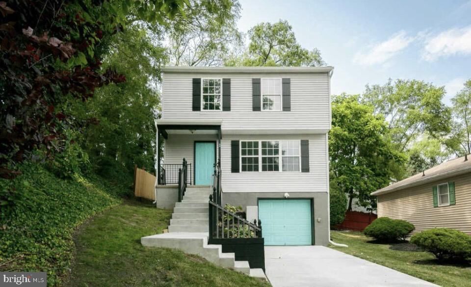 Property Photo:  2 Juniper Avenue  NJ 08083 