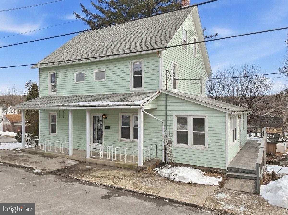 Property Photo:  25-27 N 5th Street  PA 18013 