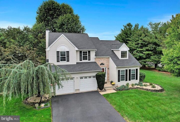 Property Photo:  222 Ivanhoe Drive  NJ 08691 