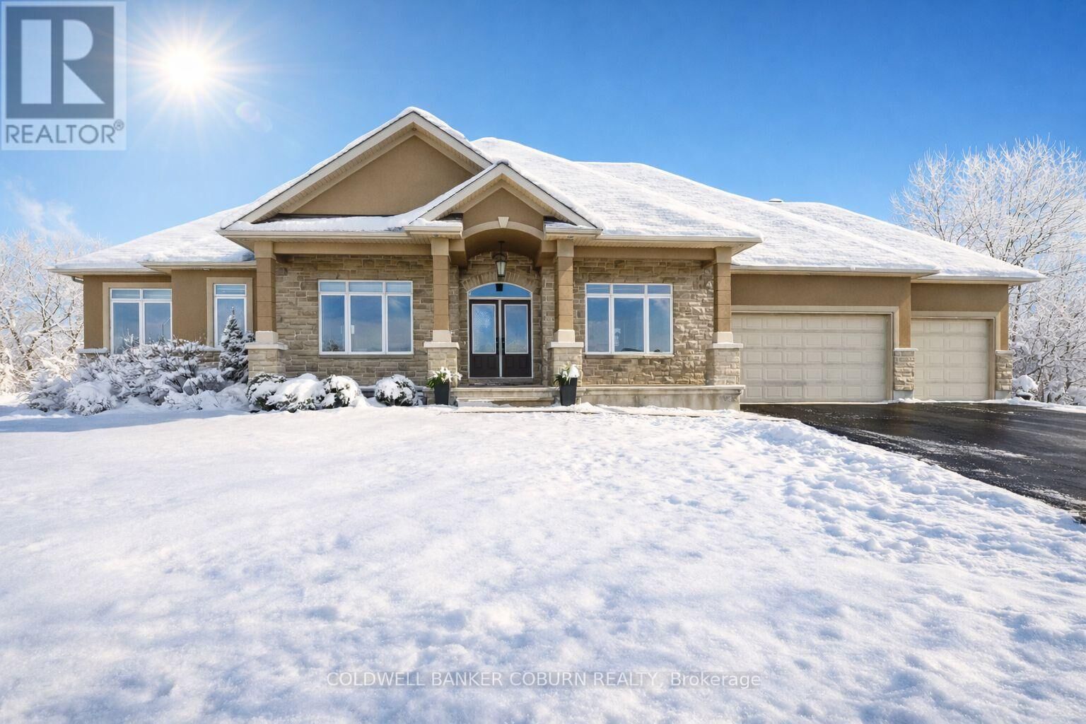 Property Photo:  270 West Lake Circle  ON K0A 1L0 