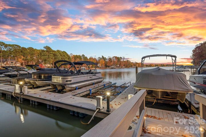 Property Photo: 108 Great Point Drive NC 28117