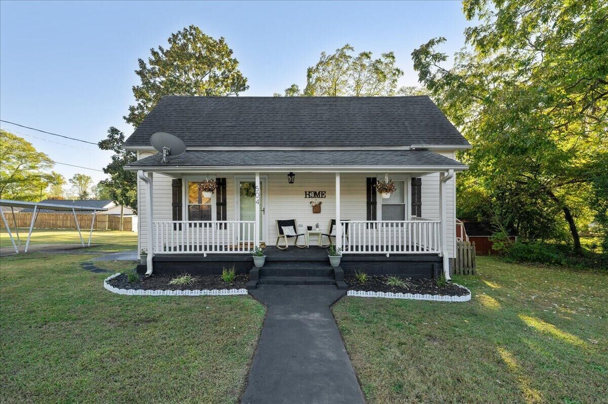 Property Photo:  504 Blue Ridge Street  SC 29640 