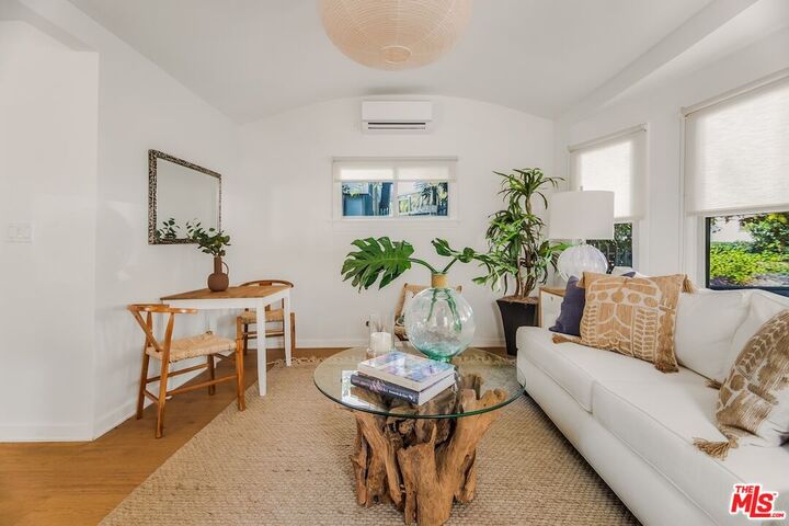 Property Photo:  5848 1/2 Willoughby Ave  CA 90038 