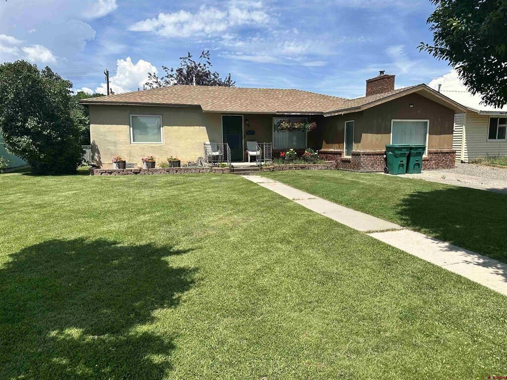 Property Photo: 331 Morris Street CO 81144