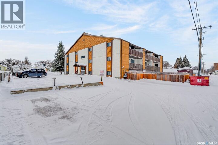 Property Photo:  304 314 11th Street E  SK S6V 1A5 