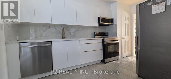 Property Photo:  22-25 Gosford Blvd. Boulevard North  ON M3N 2G7 