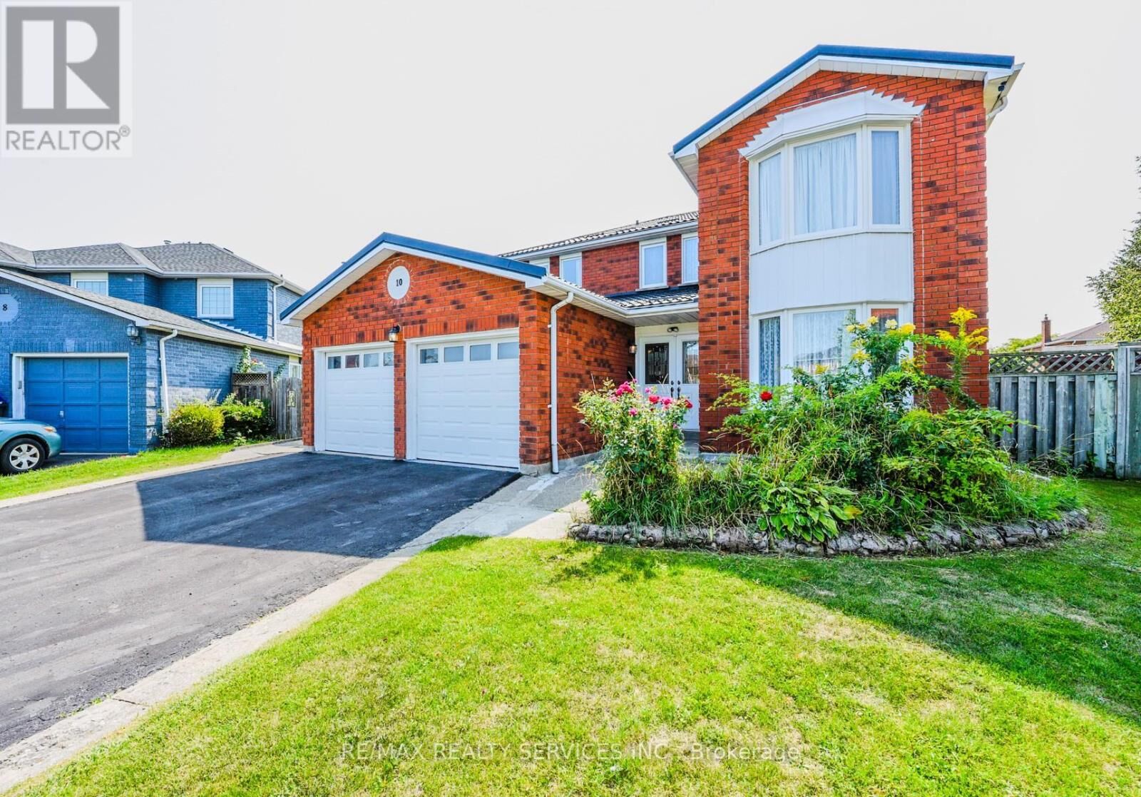 Property Photo:  10 St Mark Place  ON L6X 3W5 