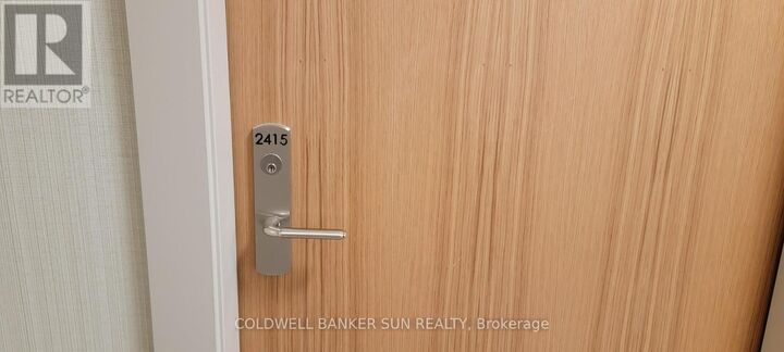 Property Photo:  8960 Jane Street 2415  ON L4K 2M9 