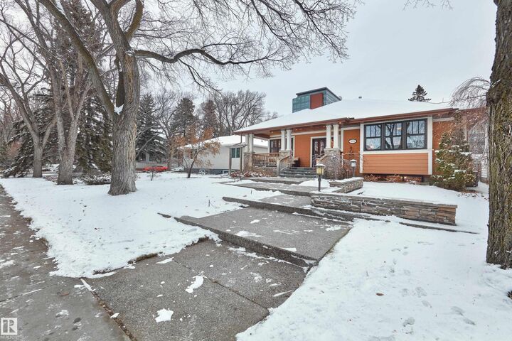 Property Photo:  9135 117 Street NW  AB T6G 1S1 