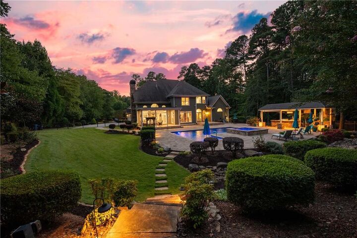 Property Photo:  5300 Hill Road NW  GA 30101 
