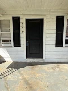 Property Photo:  309 Crest Drive  GA 30701 