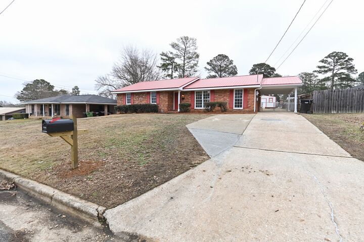 Property Photo:  718 Wedron Drive  GA 31907 