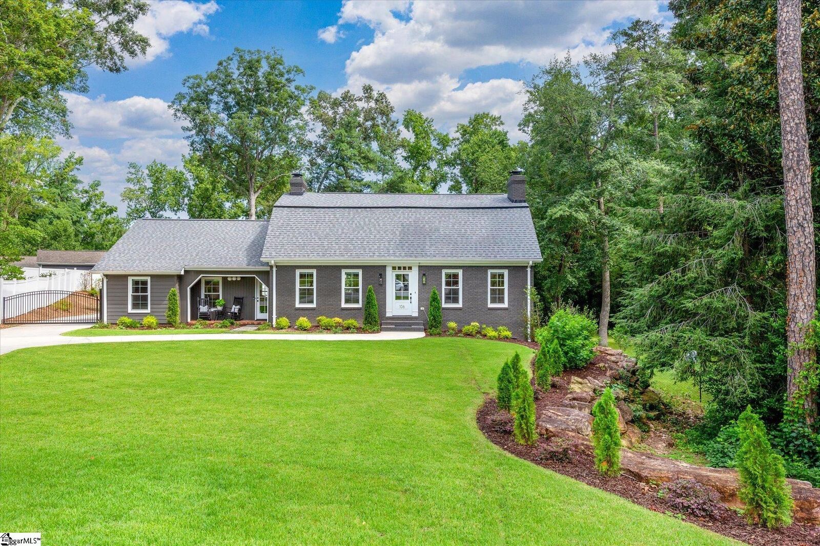 Property Photo: 106 Ramblewood Lane SC 29615