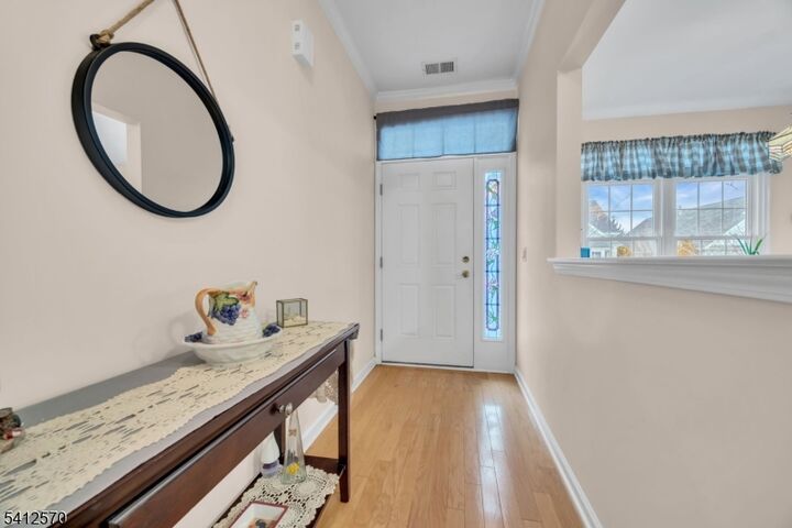 Property Photo:  3 Bray Ct  NJ 08873 